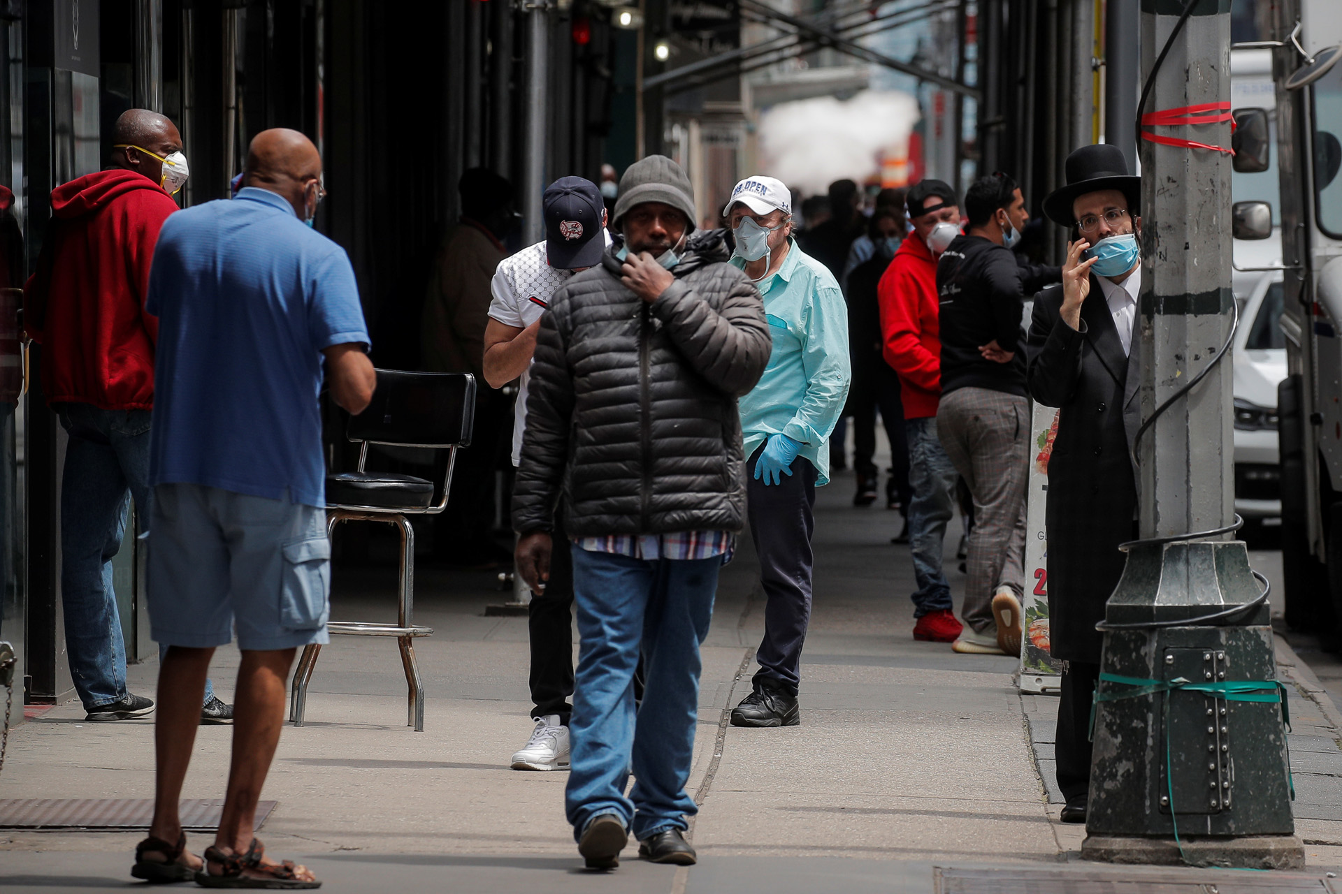 Ο κορονοϊός έχει χτυπήσει πιο σκληρά τις φτωχογειτονιές στη Νέα Υόρκη