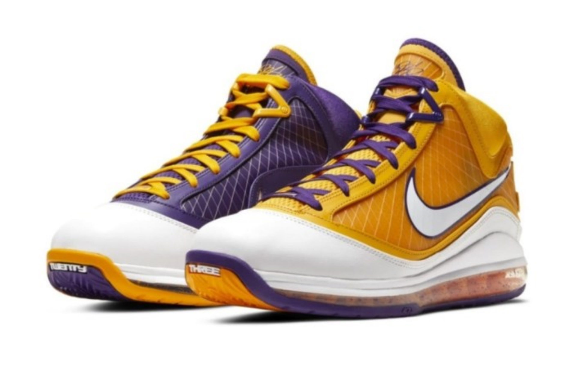 Δείτε τα νέα sneakers της Nike για τον Λεμπρόν Τζέιμς