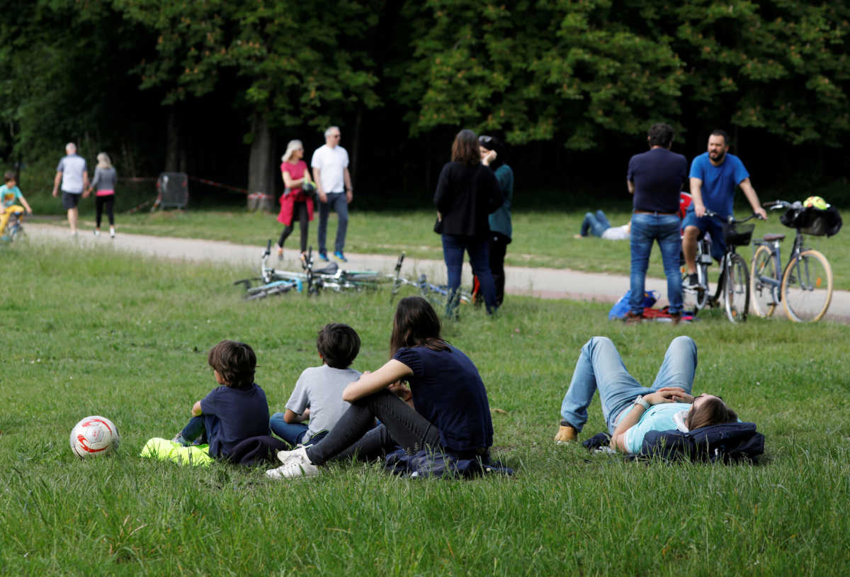 Γαλλία: «Όχι» στο αίτημα της δημάρχου Παρισιού να ανοίξουν τα πάρκα