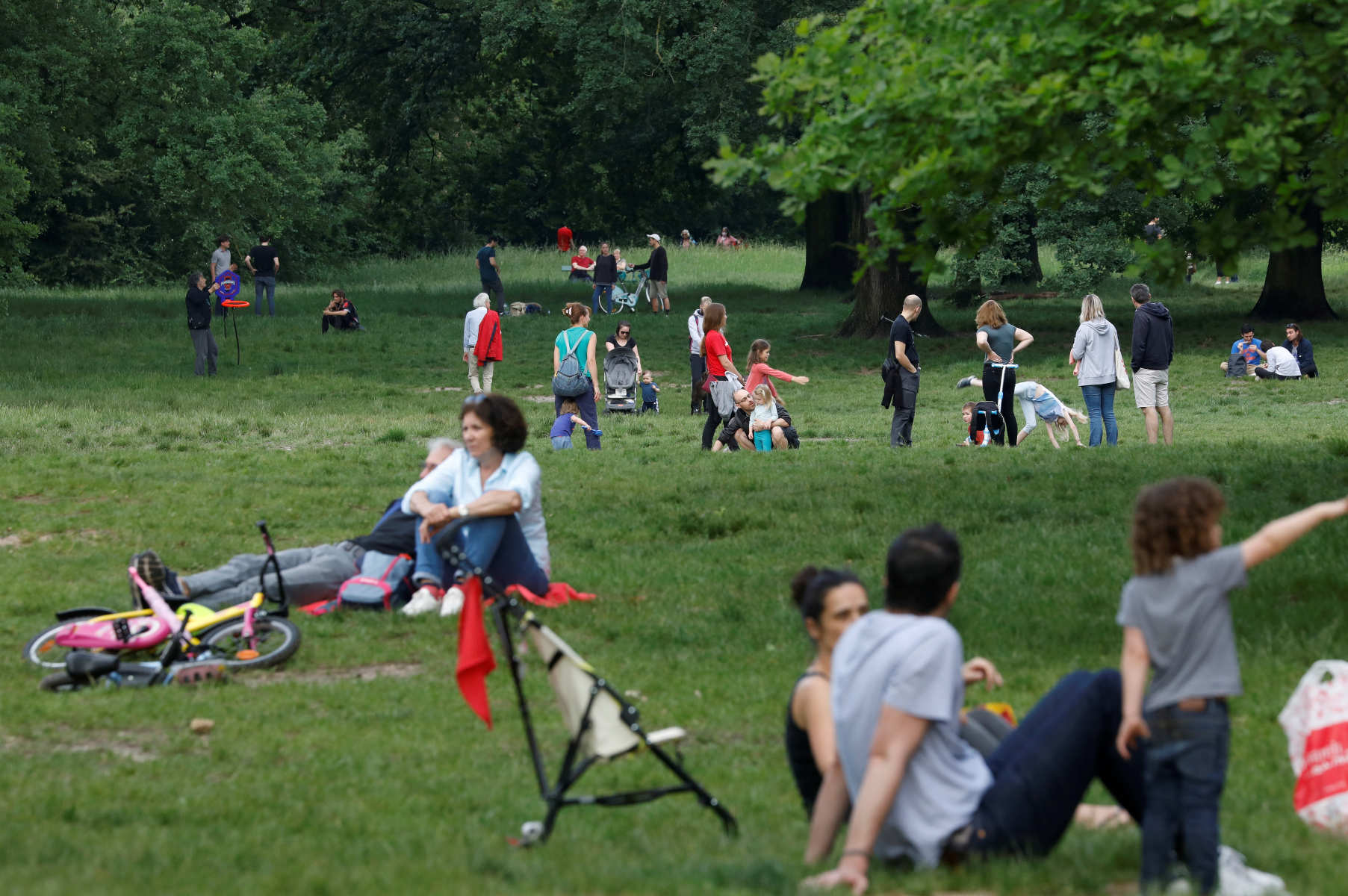 Γαλλία: Ανοίγουν στις 2 Ιουνίου τα πάρκα – Νωρίτερα θα επαναλειτουργήσουν τα σχολεία