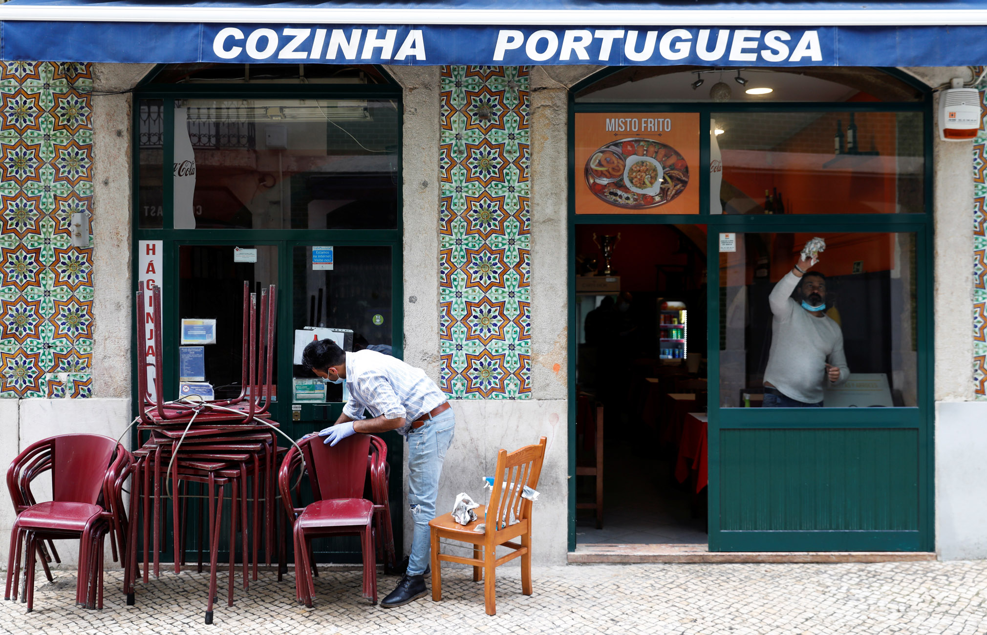 Πάνω από 4.000 κρούσματα κορονοϊού στην Πορτογαλία
