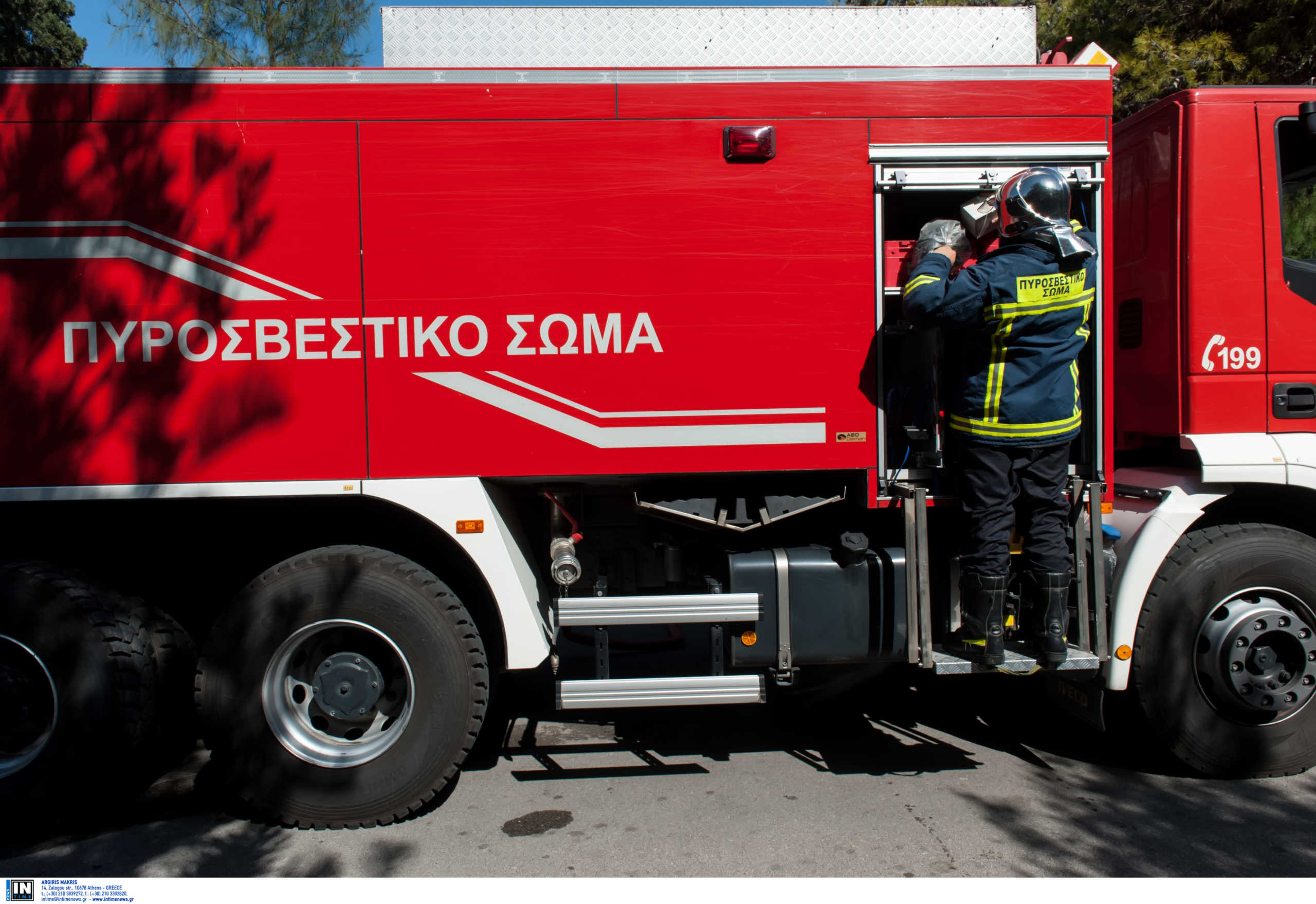 Φωτιά στον οικισμό Γαλήνη στο Ωραιόκαστρο