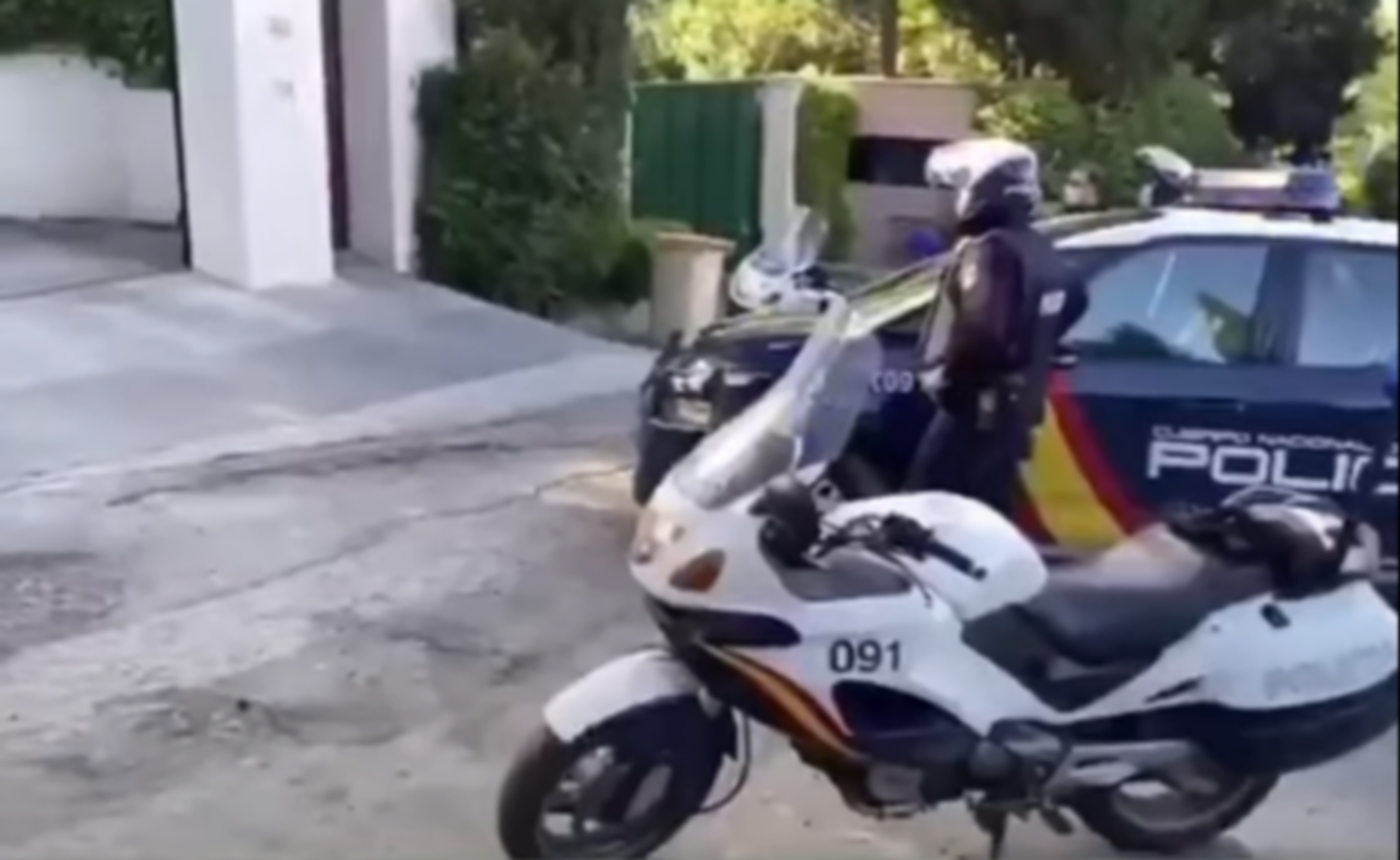 Κορονοϊός: Η αστυνομία βρέθηκε έξω από το σπίτι του Σέρχιο Ράμος για φοβερό λόγο (video)