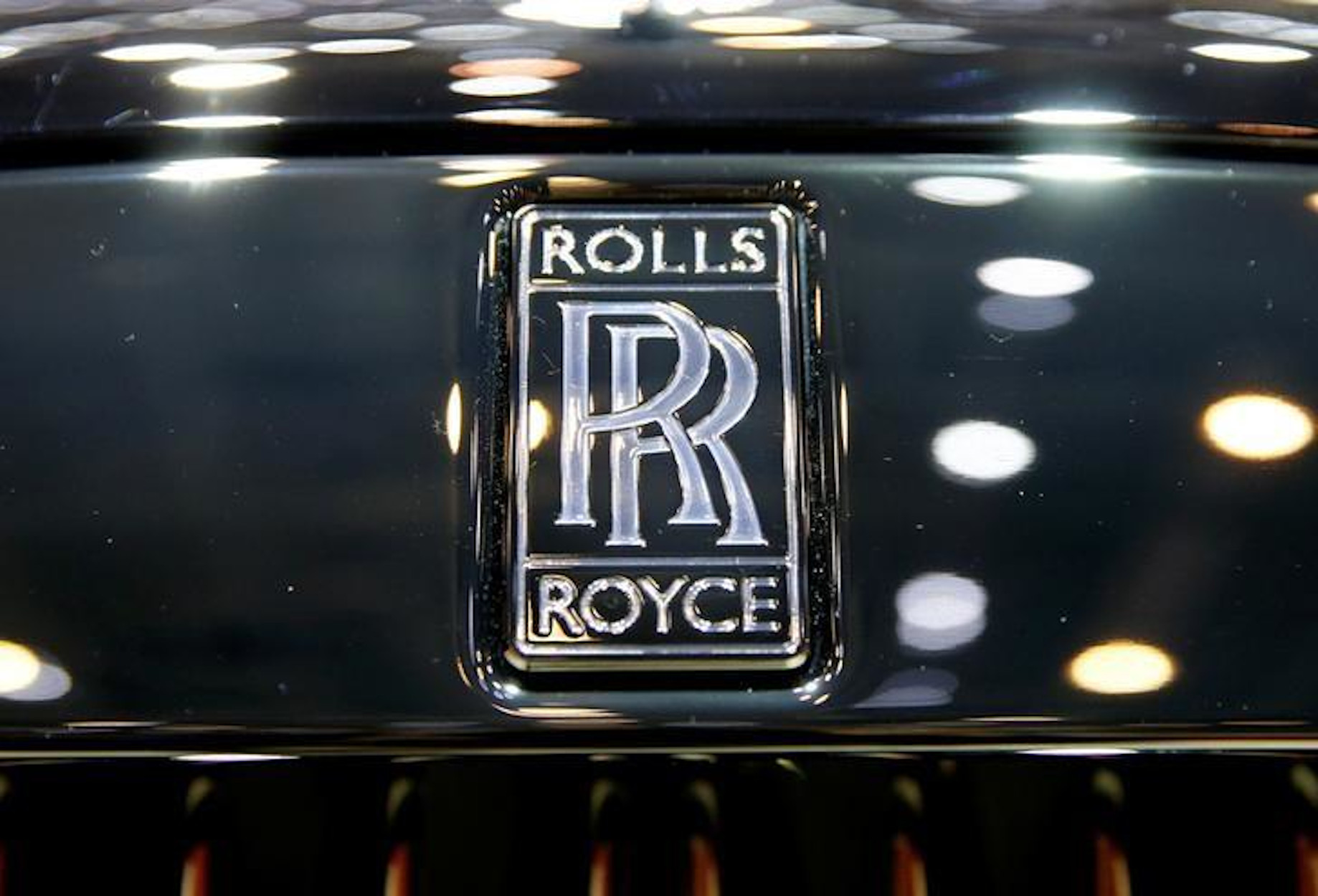 Η Rolls-Royce απολύει 9.000 εργαζόμενους!