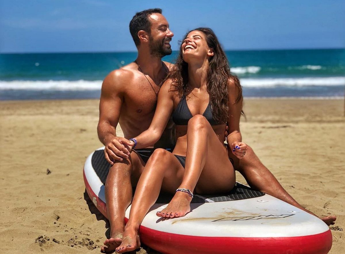 Χριστίνα Μπόμπα – Σάκης Τανιμανίδης: Η πρώτη καλοκαιρινή απόδραση στη Σίφνο μετά την καραντίνα!