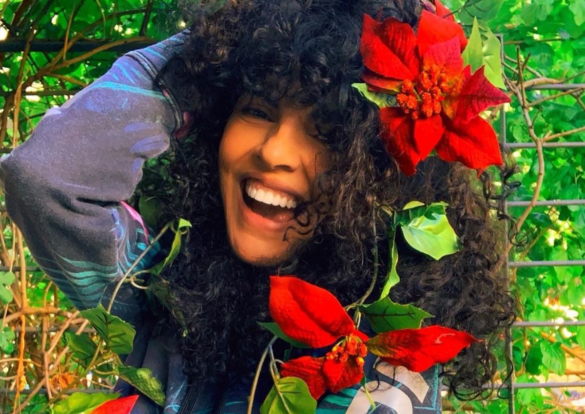 Έξαλλη η Μαρία Σολωμού με την επέλαση των Αθηναίων στις παραλίες!