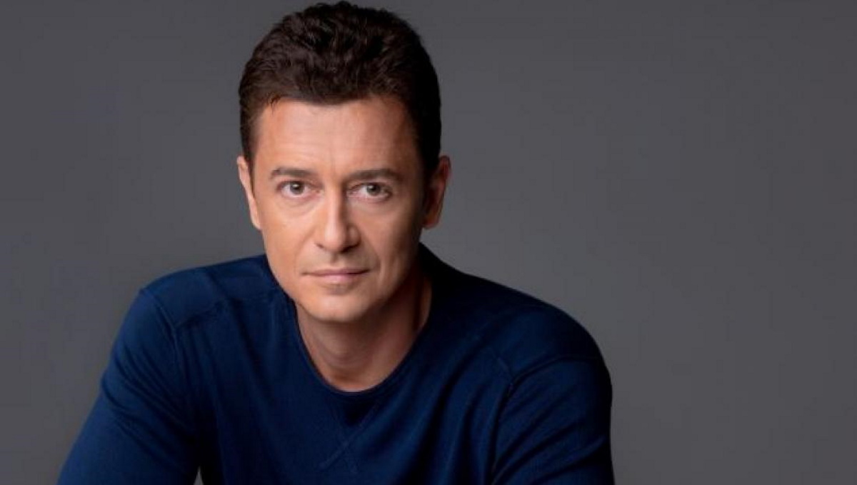 Τι απαντά ο Αντώνης Σρόιτερ για τις κόρες του και τον “εγκλεισμό” τους;