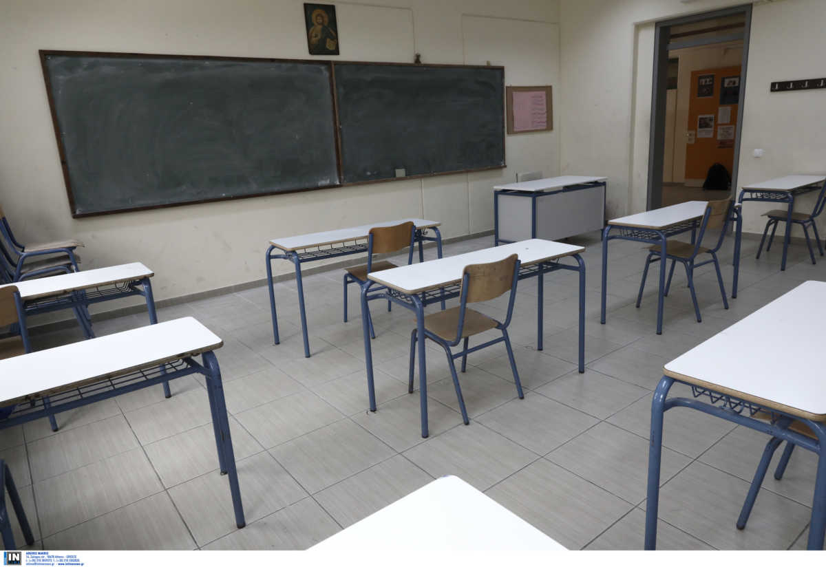 Λάρισα: Οι καθηγητές επέστρεψαν στα σχολεία χωρίς τεστ κορονοϊού