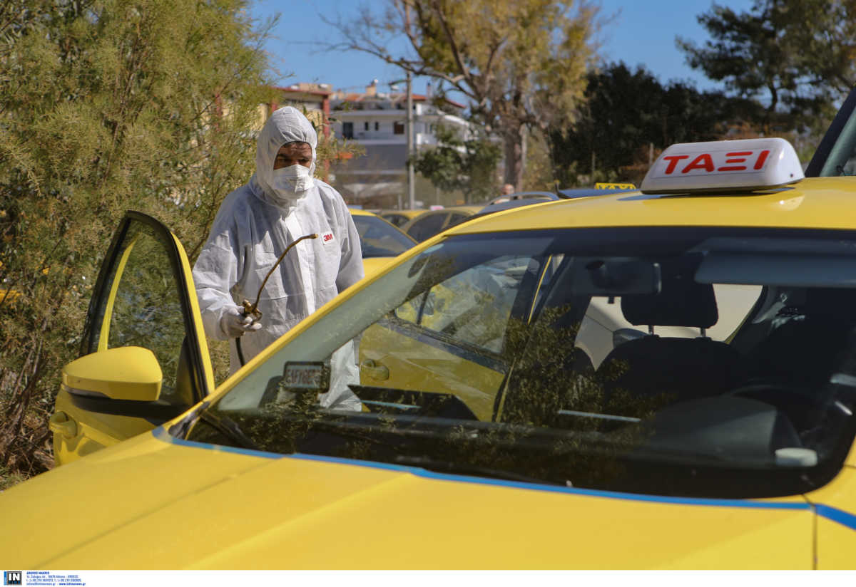 Προαιρετικό το διαχωριστικό προστασίας για τον κορονοϊό στα ταξί