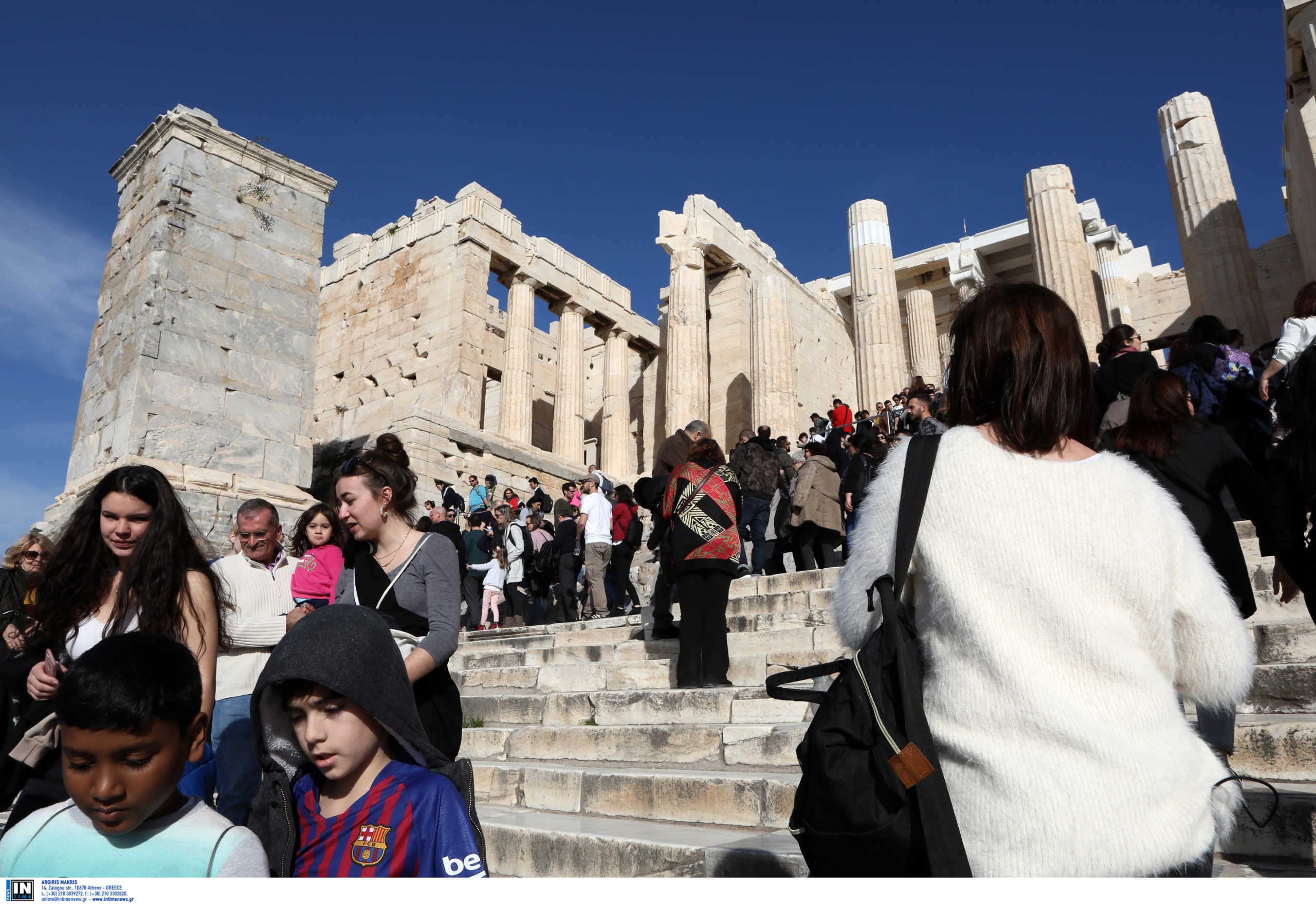 ZDF: Η Ελλάδα αντιμετώπισε σωστά τον κορονοϊό και προσπαθεί να σώσει και τον τουρισμό