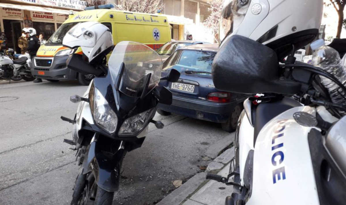 Τρίκαλα: Γυναίκα έπεσε από τον 2ο όροφο πολυκατοικίας