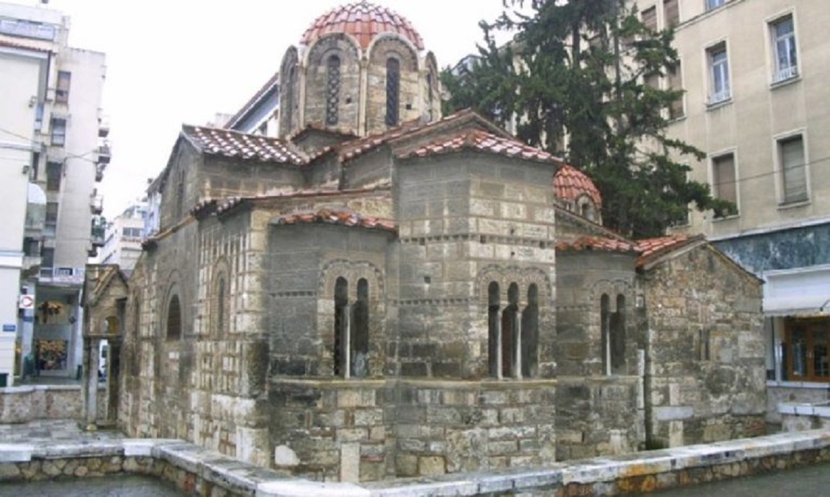 ÂÕÆÁÍÔÉÍÅÓ ÅÊÊËÇÓÉÅÓ ÓÔÇÍ ÁÈÇÍÁ- ÓÔÇ ÖÙÔÏ Ç ÊÁÐÍÉÊÁÑÅÁ(ÏÄÏÓ ÁÉÏËÏÕ)