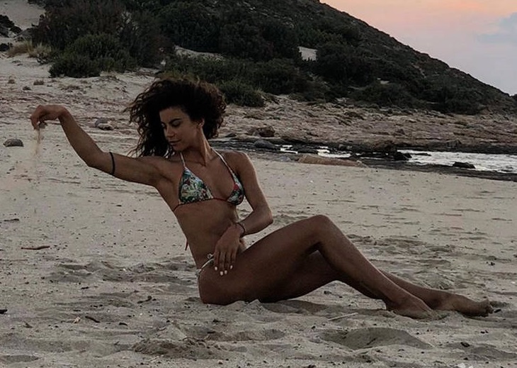 Ειρήνη Παπαδοπούλου: Εμφανίστηκε με μπικίνι στην παραλία και έκανε τους λουόμενους να… αναστενάξουν!