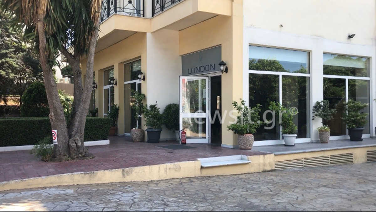 20χρονος αλλοδαπός θετικός στον κορονοϊό μεταφέρθηκε στο ΝΙΜΤΣ από ξενοδοχείο με επαναπατρισθέντες