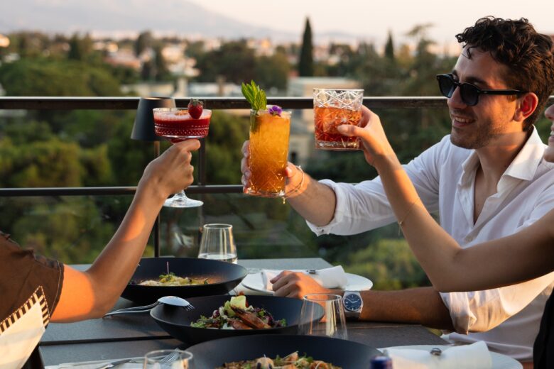Nobilis Rooftop: Ένα αγαπημένο στέκι που μοιάζει σαν να αιωρείται στον ουρανό της Κηφισιάς