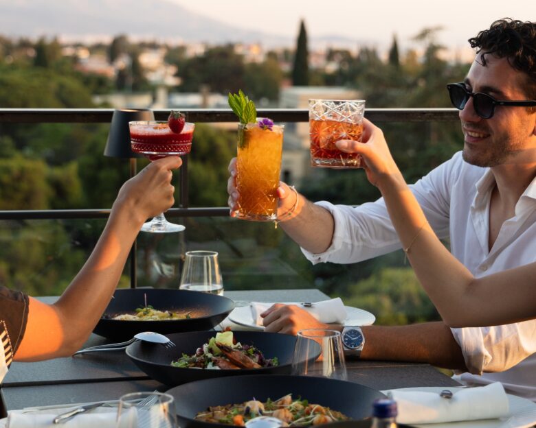Nobilis Rooftop: Ένα αγαπημένο στέκι που μοιάζει σαν να αιωρείται στον ουρανό της Κηφισιάς