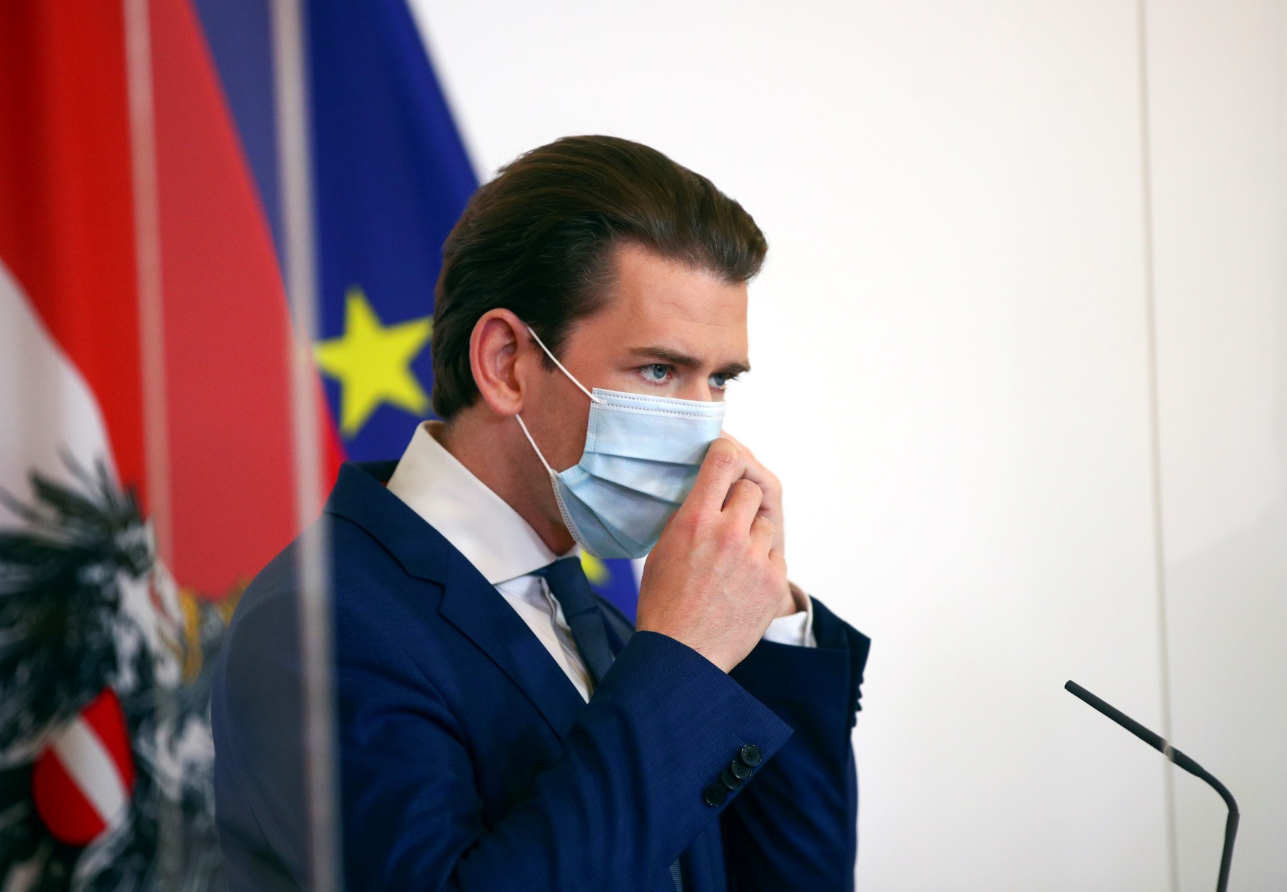 Κορονοϊός: Χαλαρώνει τα μέτρα προστασίας η Αυστρία