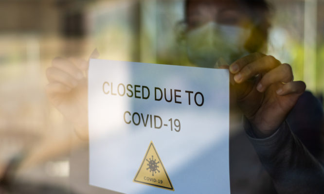 Κορονοϊός: Άφησε χωρίς θεραπεία εκατομμύρια ασθενείς, λέει ο Παγκόσμιος Οργανισμός Υγείας