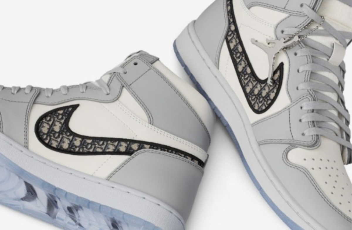 Τα πολυαναμενόμενα Air Jordan του οίκου Dior είναι πλέον διαθέσιμα