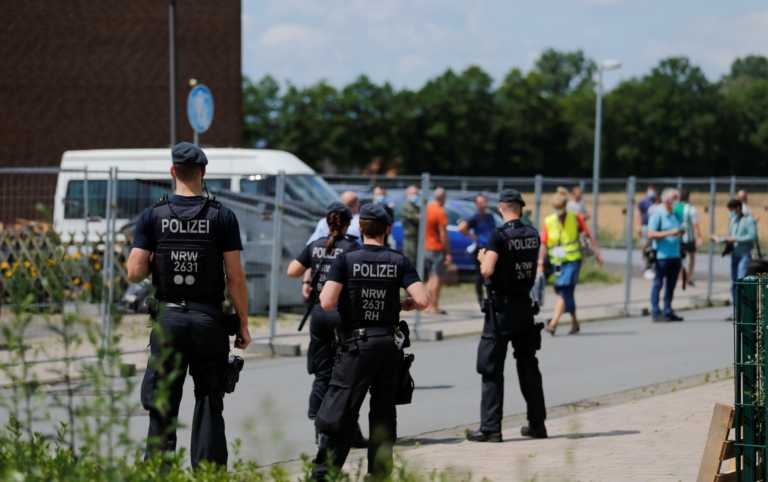 Φρανκφούρτη: Χαμός σε… “πάρτι κορονοϊού”! Επεισόδια με 5 αστυνομικούς τραυματίες