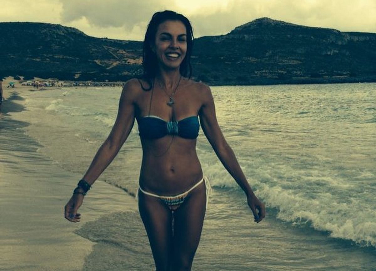 Μαρία Σολωμού: Οι διακοπές στη Σκιάθο συνεχίζονται! Εντυπωσιακές φωτογραφίες με μαγιό