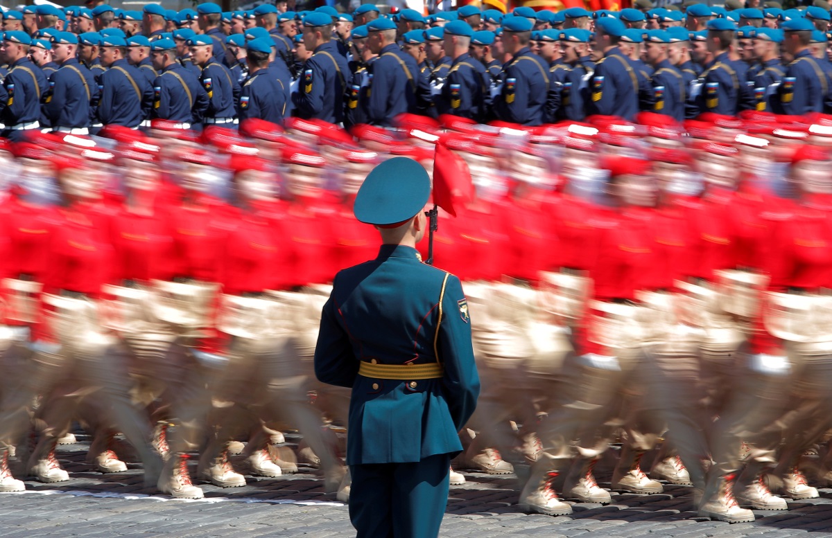 “Σείστηκε” η Μόσχα! Η Ρωσία γιορτάζει τη νίκη κατά του ναζισμού με τον πιο εντυπωσιακό τρόπο (pics)