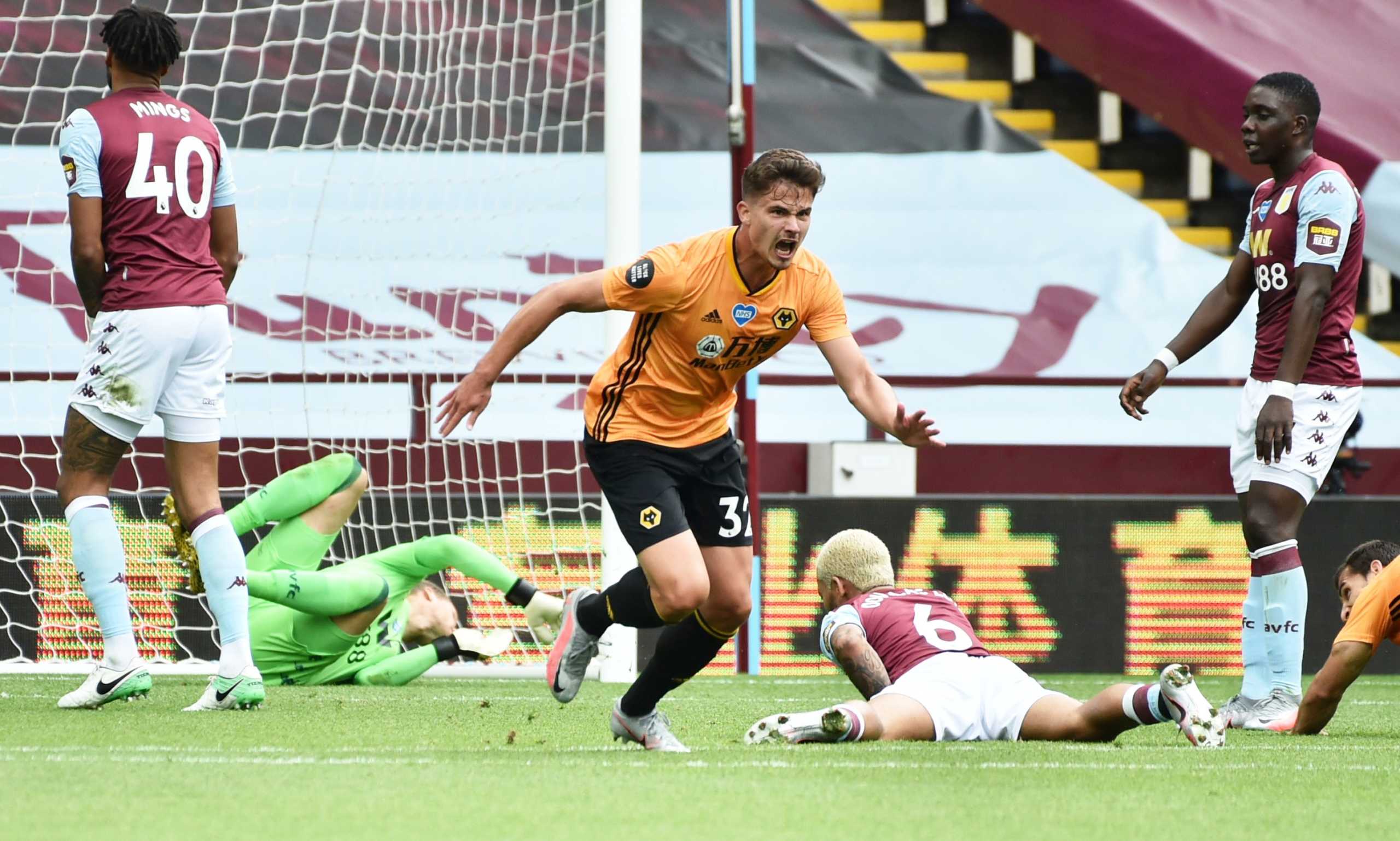 Soccer Football - Premier League - Aston Villa v Wolverhampton Wanderers - Villa Park, Birmingham, Britain - June 27, 2020  Wolverhampton Wanderers' Leander Dendoncker celebrates scoring their first goal, as play resumes behind closed doors following the outbreak of the coronavirus disease (COVID-19) Rui Vieira