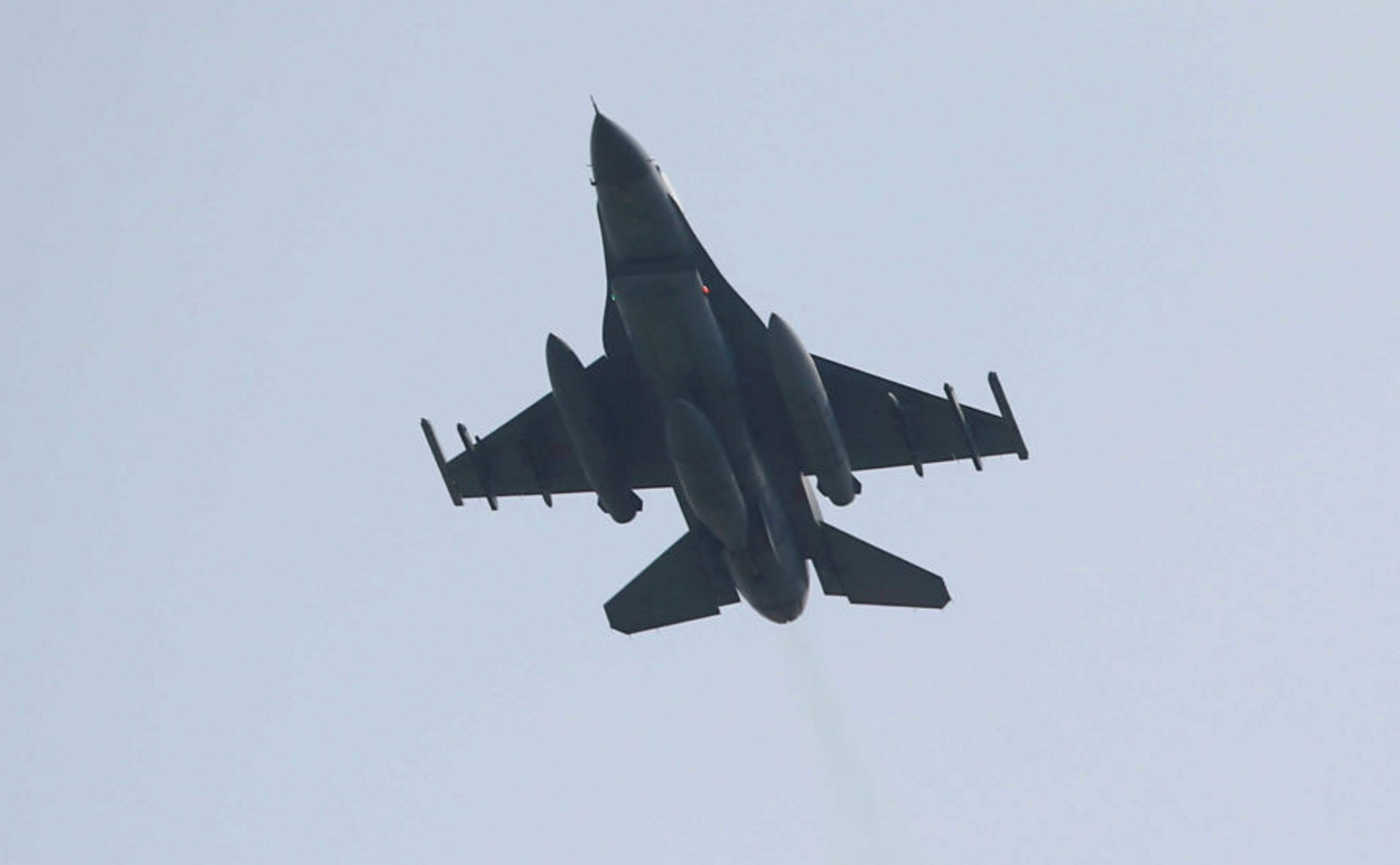 Η Άγκυρα απαντά στην ελληνο-ιταλική ΑΟΖ με οπλισμένα μαχητικά πάνω από το Αιγαίο