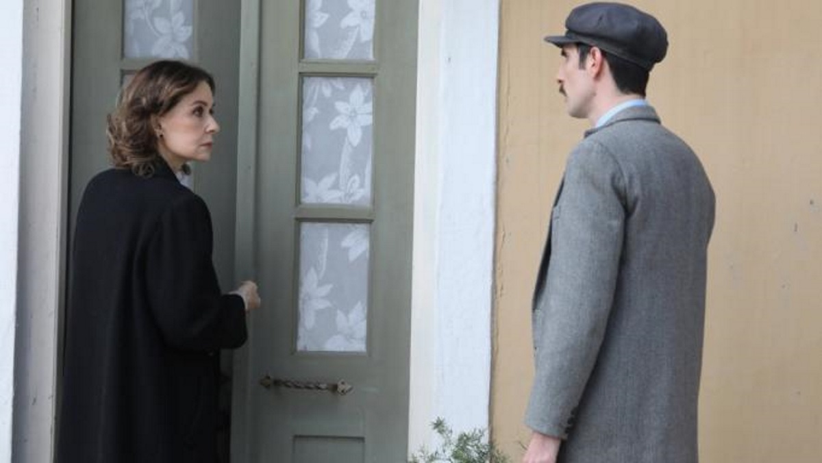 Καταρρακώνεται η Ανέτ στις Άγριες Μέλισσες! Το μεγάλο μυστικό βγαίνει σιγά σιγά στο φως…