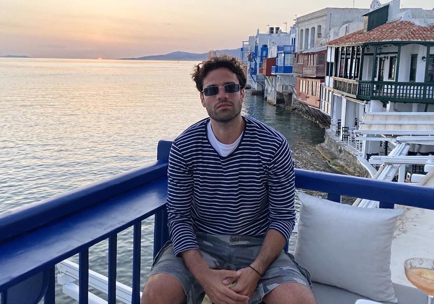 Κωνσταντίνος Aργυρός: Η ημίγυμνη φωτογραφία του από την παραλία… έριξε το Instagram!