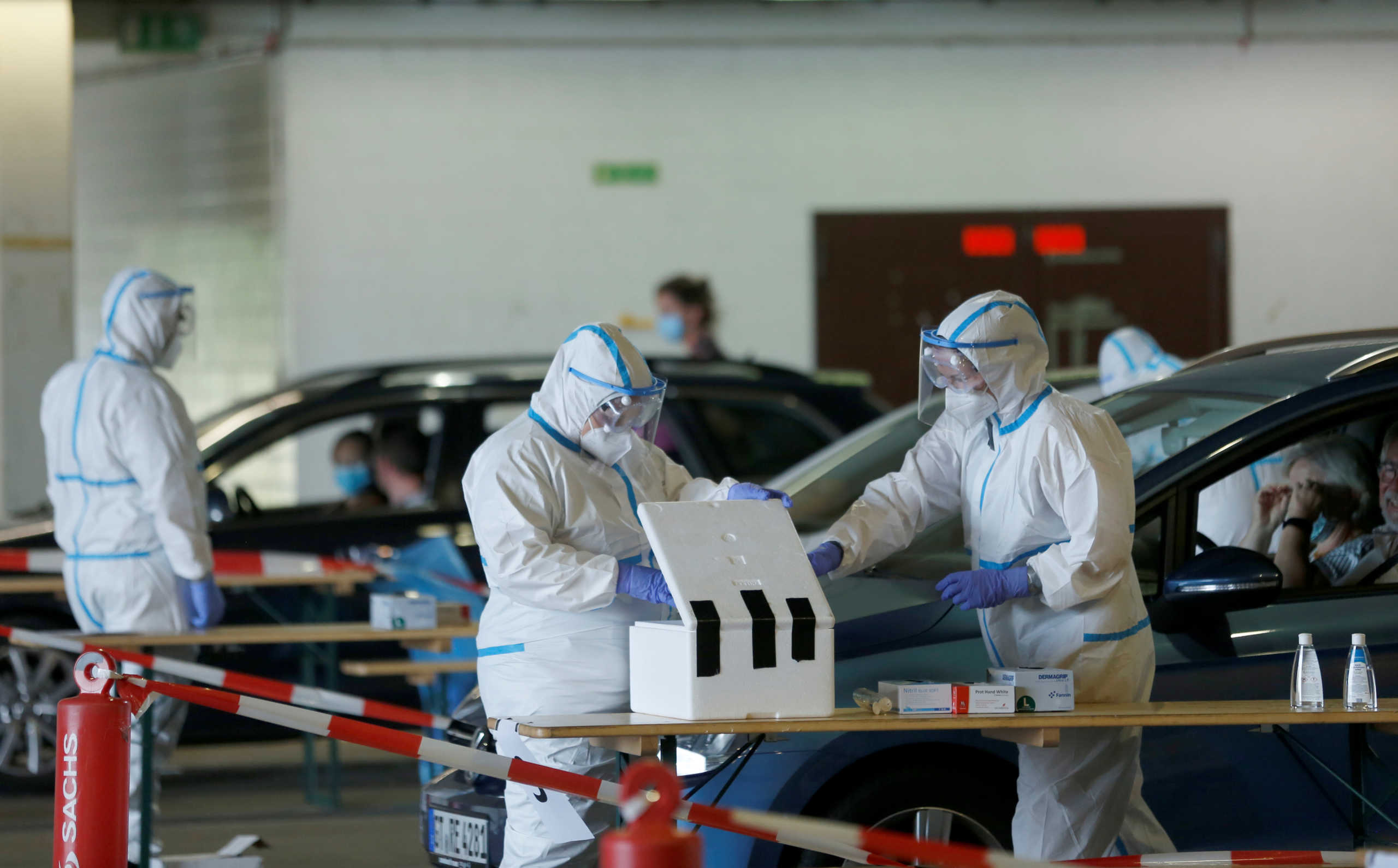 Τρεις νεκροί και 256 νέα κρούσματα κορονοϊού στη Γερμανία