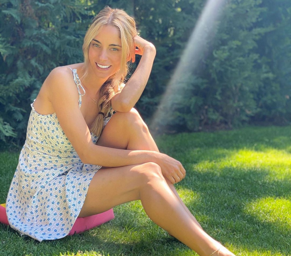 Δούκισσα Νομικού: Ποζάρει με κόκκινο μπικίνι και εντυπωσιάζει με τις αναλογίες της!