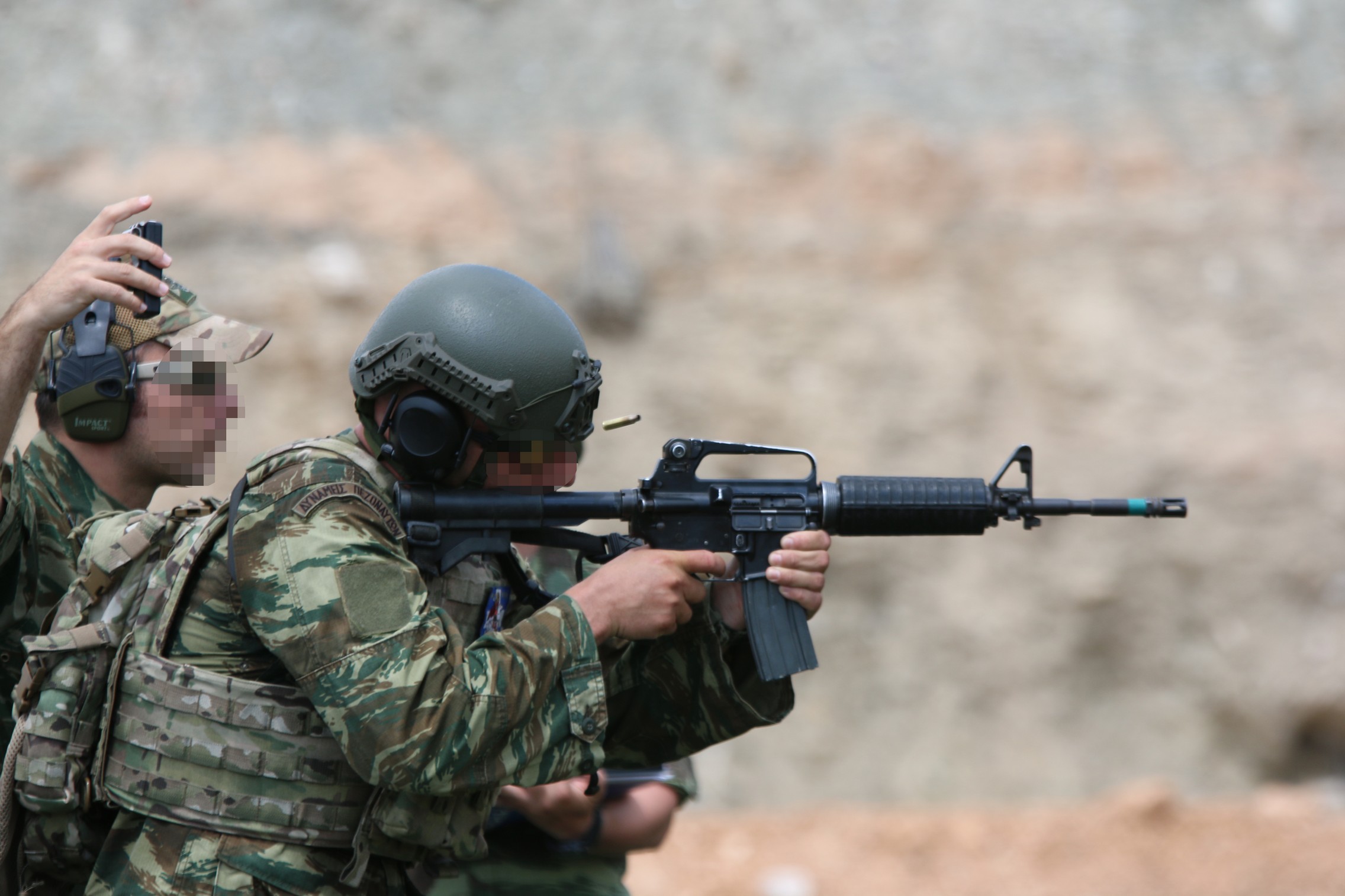 Ειδικοδυναμίτες δείχνουν τα δόντια τους! Εντυπωσιακές φωτογραφίες από αγώνες των Ενόπλων Δυνάμεων