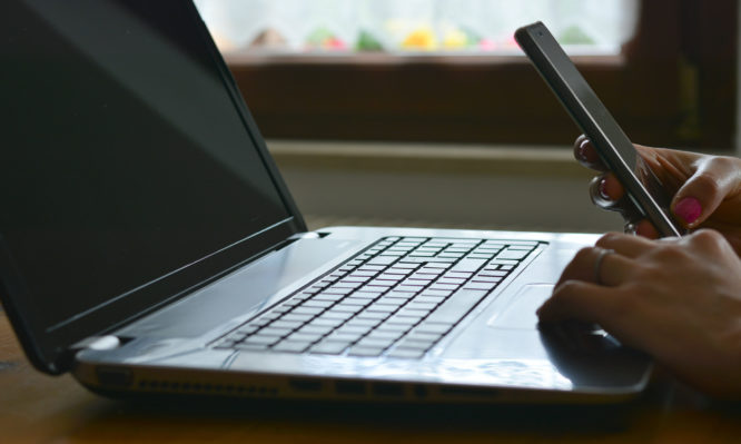 Κορονοϊός: Επικοινωνία στα ελληνικά με τον Παγκόσμιο Οργανισμό Υγείας – Πατήστε ΕΔΩ