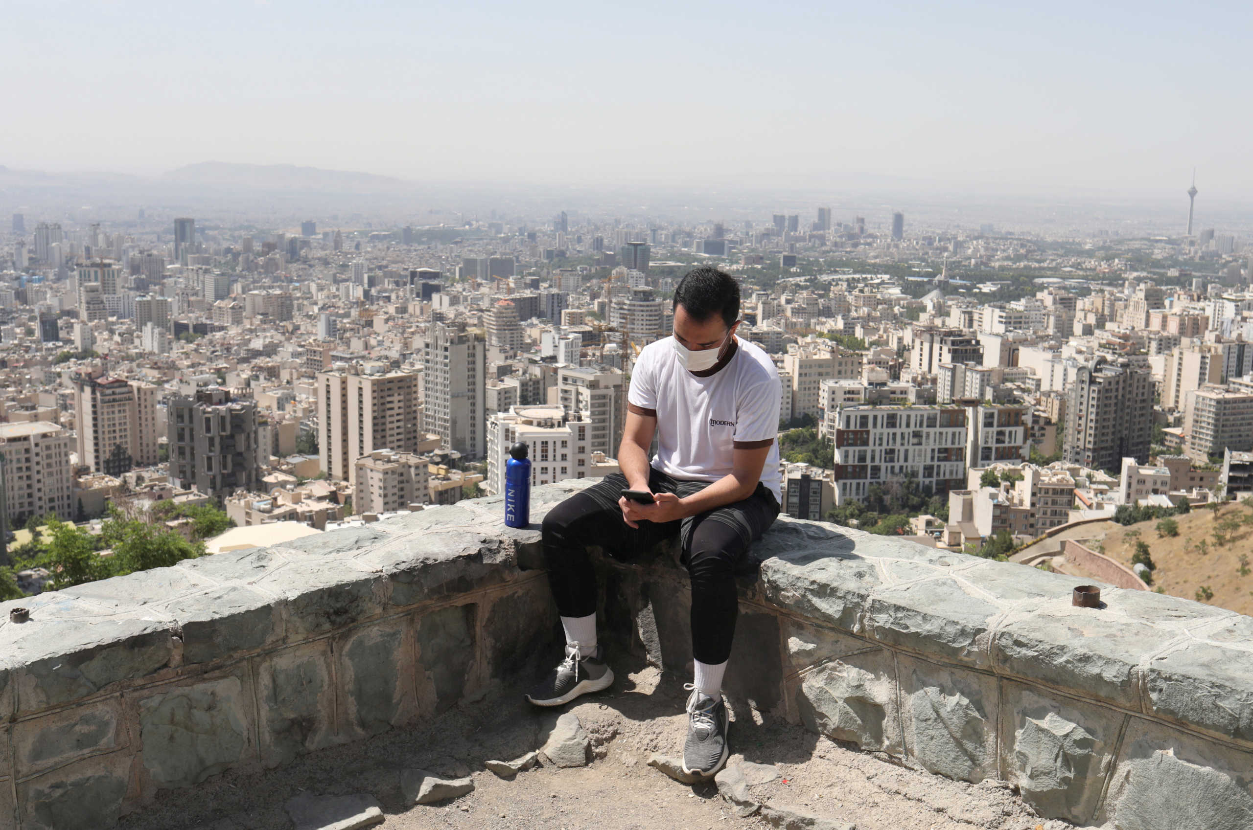 Κορονοϊός: Ρεκόρ νέων κρουσμάτων στο Ιράν – Ο μεγαλύτερος αριθμός από τις αρχές Ιουνίου