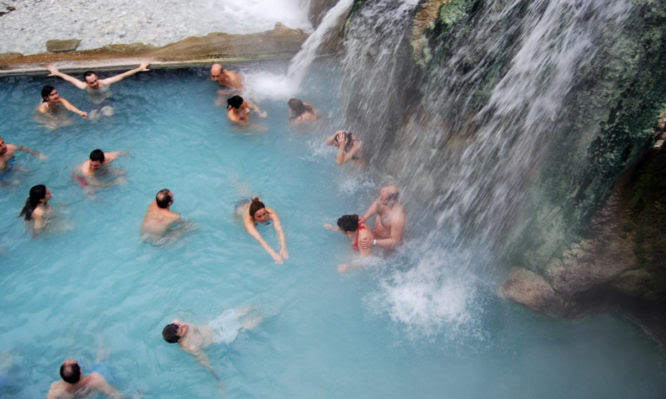 Δείτε ποιοι δικαιούνται το επίδομα λουτροθεραπείας αυτό το καλοκαίρι