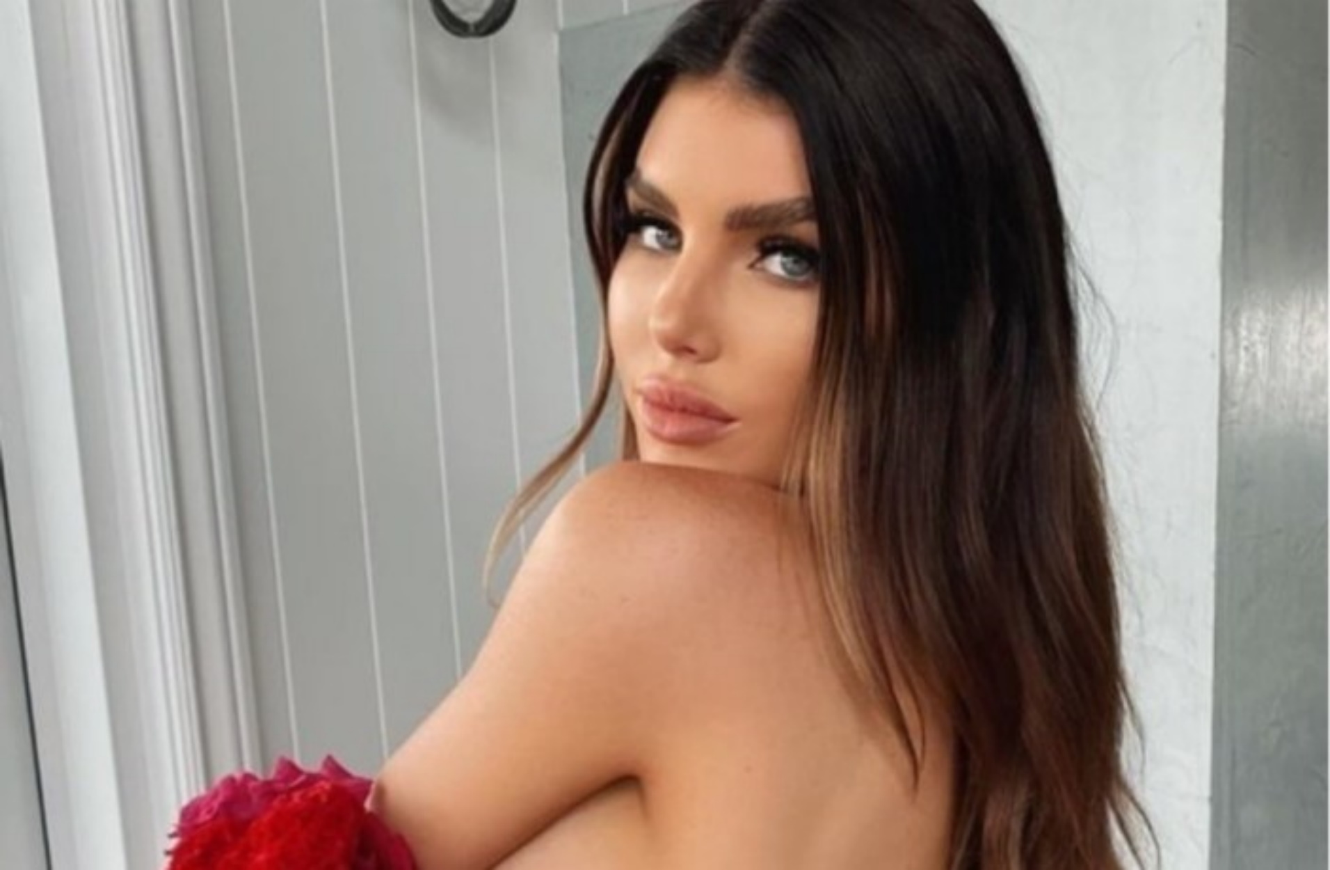 Η πρασινομάτα καλλονή που έχει αποπλανήσει όλο το Instagram!