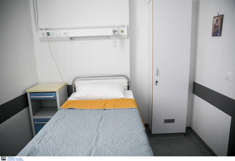 Κρήτη: Αρνητικό το νέο τεστ του Σουηδού – Παραμένει στο νοσοκομείο