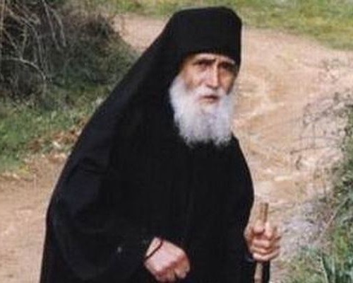 Διαβάστε το συγκινητικό ποίημα του Γέροντα Παϊσίου στη μητέρα του