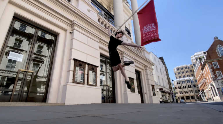 «Ανοίγει» με ζωντανή μουσική η Βασιλική Όπερα του Λονδίνου για online κοινό
