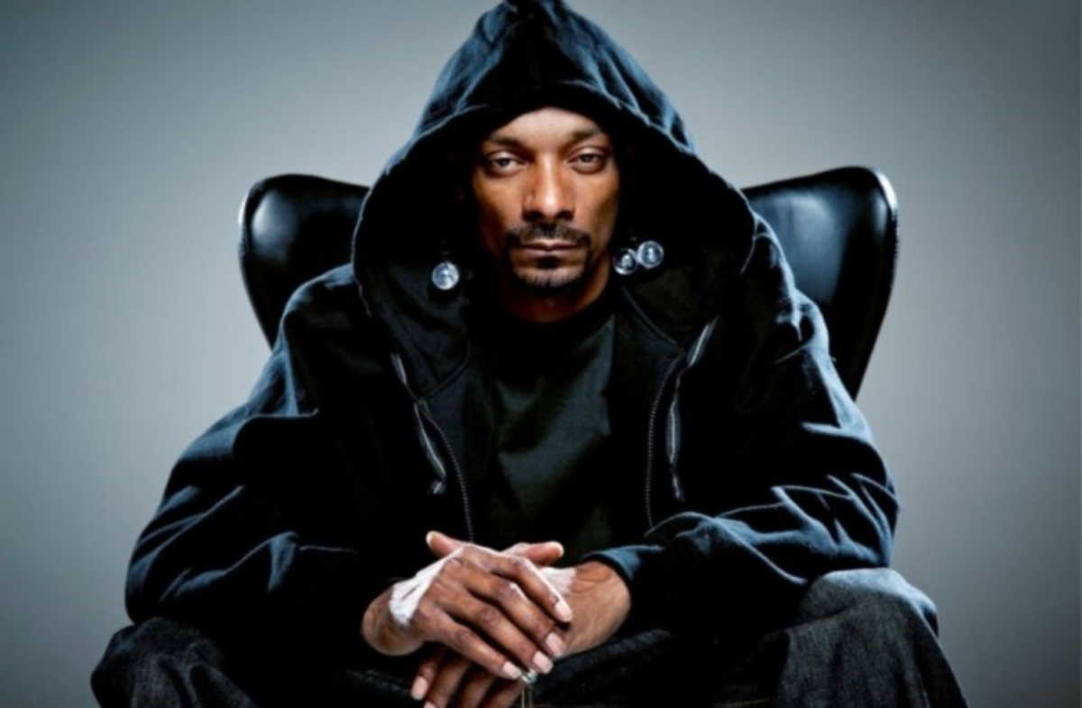 Ο Snoop Dogg παραδίδει ιδιαίτερα μαθήματα στους Αμερικανούς πολίτες (vid)