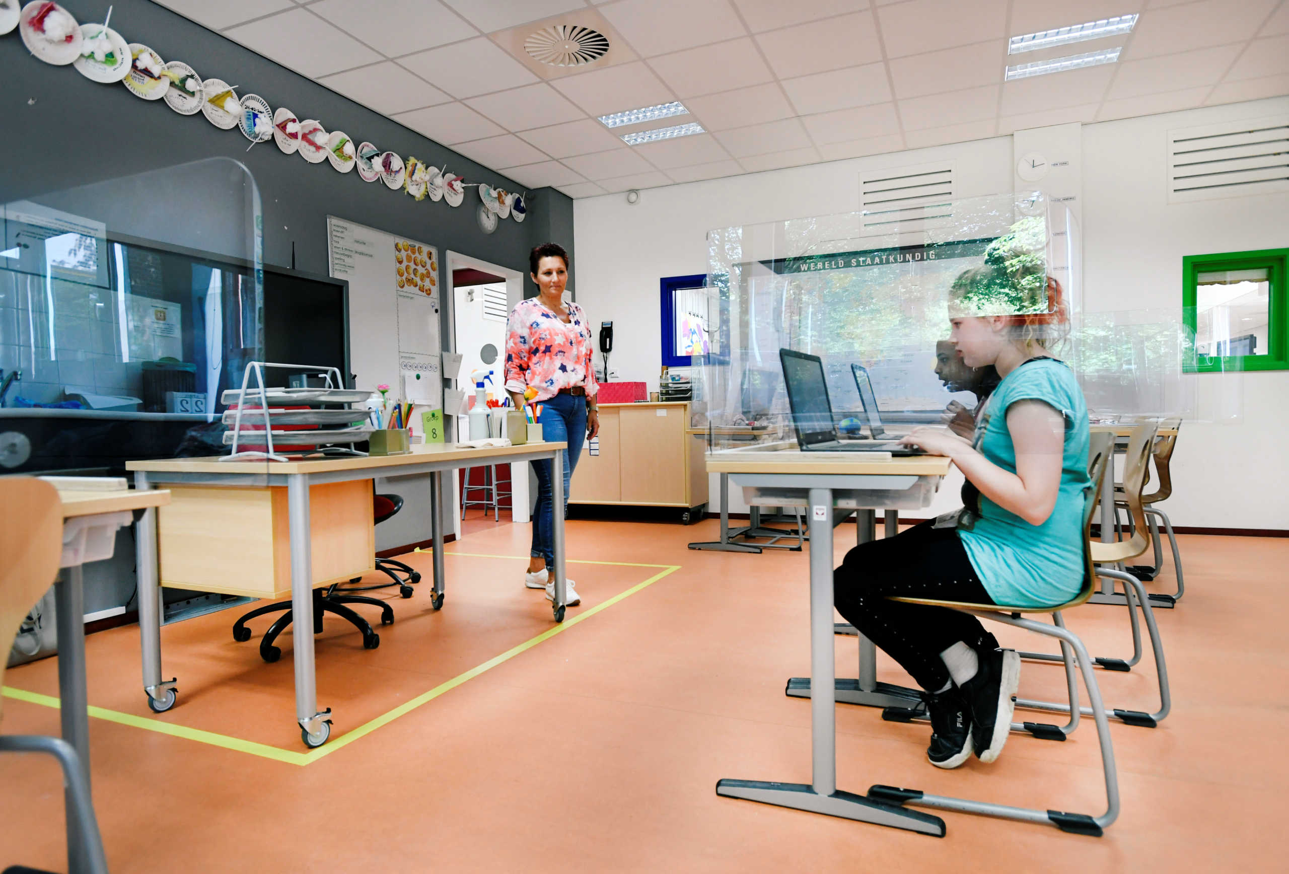 Ολλανδία: Έκλεισε σχολείο στη Χάγη – Δάσκαλοι βρέθηκαν θετικοί στον κορονοϊό