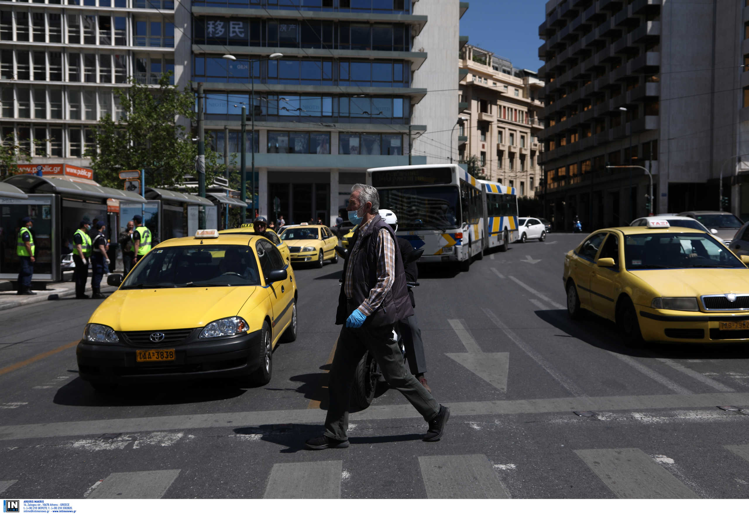 Νέα ΚΥΑ για ΙΧ και Ταξί – Πόσοι επιβάτες επιτρέπονται – Τι αλλάζει για μάσκες και κλιματισμό