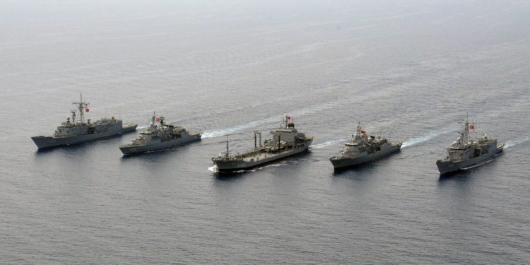 Προβληματισμός για την «επιχείρηση Ειρήνη» στη Λιβύη μετά το «φιάσκο» με το τουρκικό πλοίο