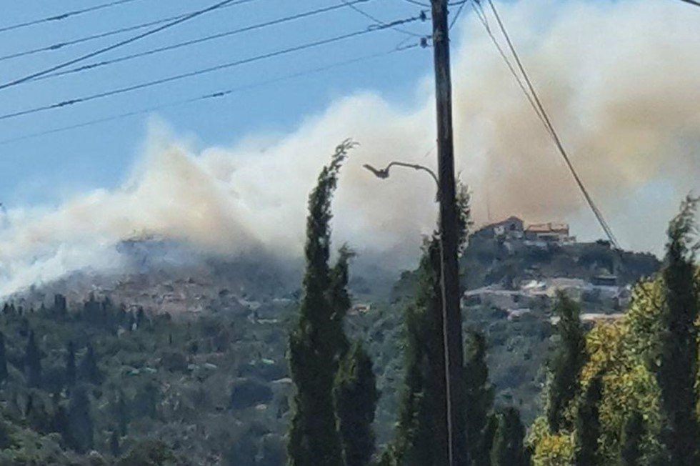 Ζάκυνθος: Μεγάλη φωτιά απειλεί σπίτια! Επί τόπου μεγάλη δύναμη της Πυροσβεστικής (Φωτό)