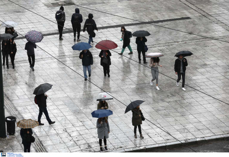Καιρός αύριο: Απαραίτητη η ομπρέλα – Έρχονται βροχές και καταιγίδες