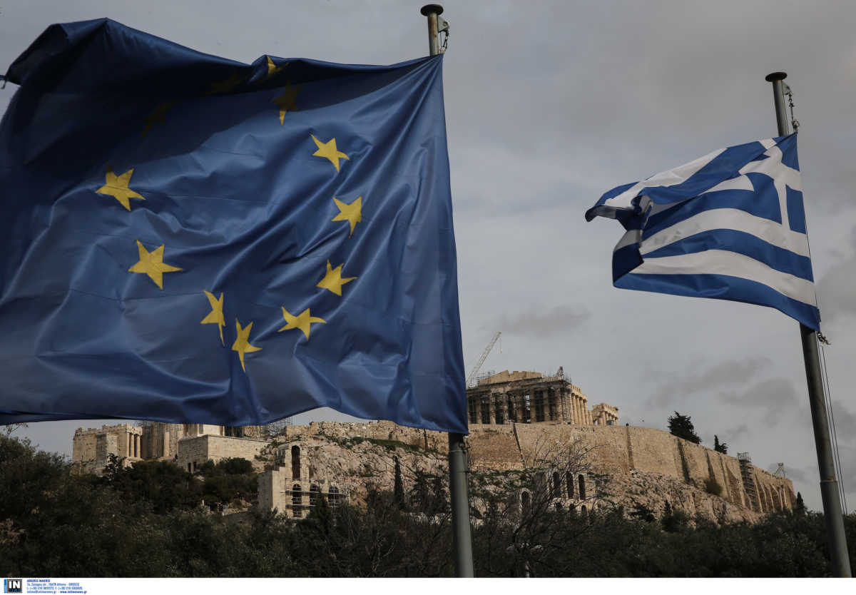 Fitch: Επιβεβαίωσε το αξιόχρεο της Ελλάδας σε «BB» με σταθερή προοπτική
