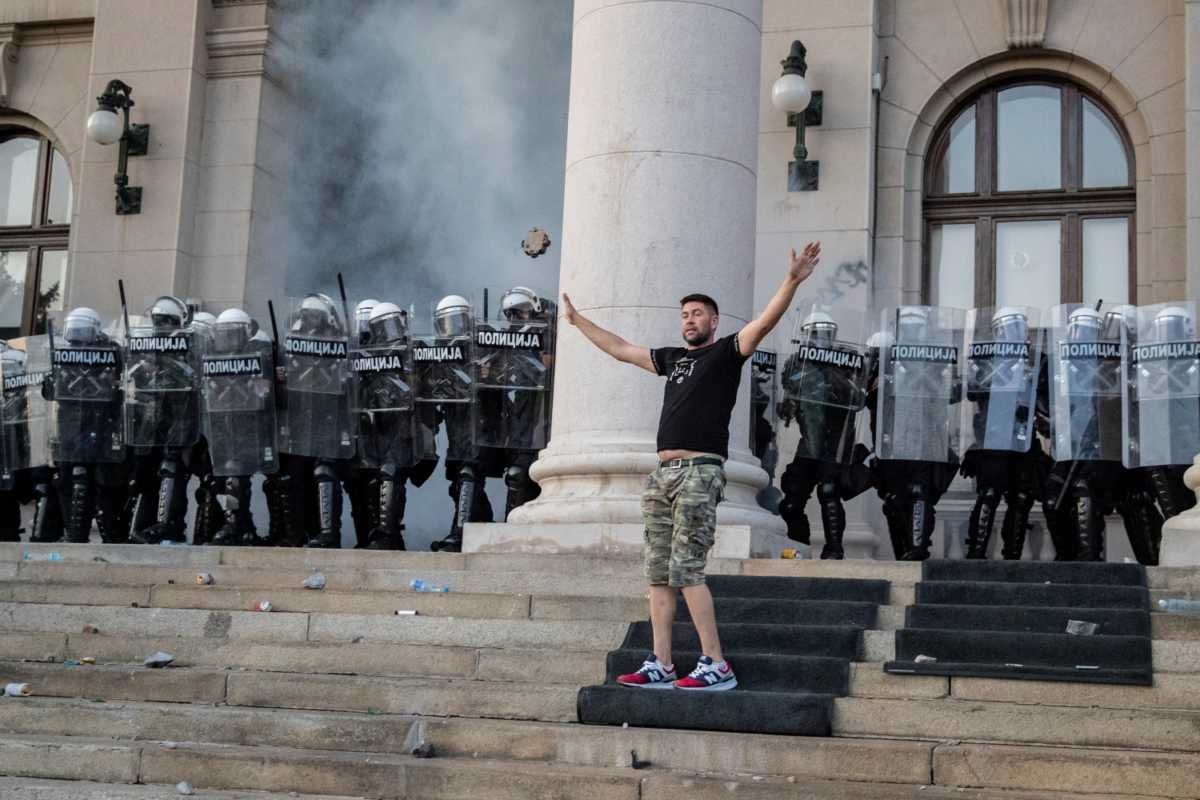 Σερβία: Έκτακτα μέτρα για την ανάσχεση της πανδημίας – Δραματικοί τόνοι από την πρωθυπουργό