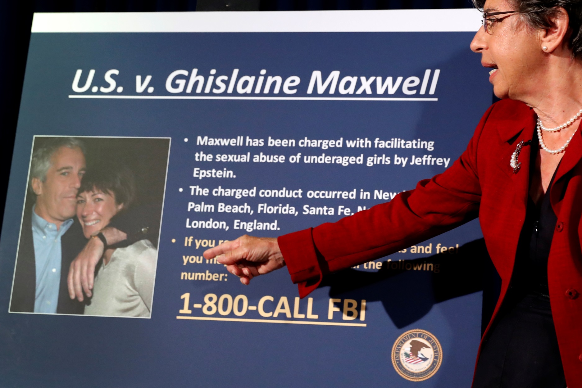 Γκισλέιν Μάξγουελ: Ποινή φυλάκισης – τουλάχιστον – 30 ετών πρότειναν οι εισαγγελείς για την «μαστροπό» του Επστάιν