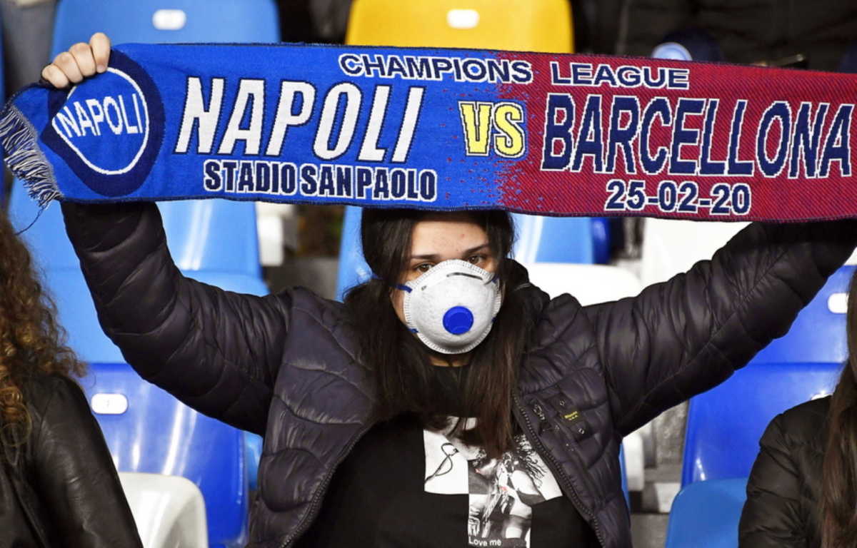 Η Νάπολι ζητάει αλλαγή έδρας της ρεβάνς με Μπαρτσελόνα στο Champions League